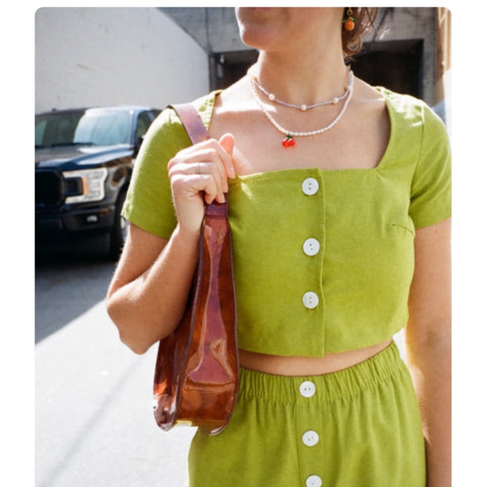 🍈✨ LISA SAYS GAH Rita Top Size L Green Linen
